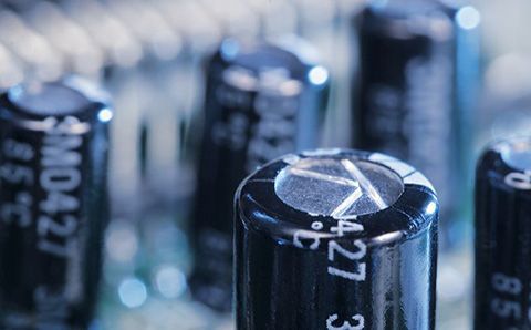 濾波電容器有哪些定點(diǎn)？如何應(yīng)用零件？