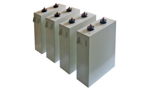 如何區(qū)分電容器的正負(fù)極？